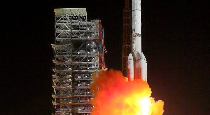 الجزائر تطلق قمر للاتصالات Alcomsat-1