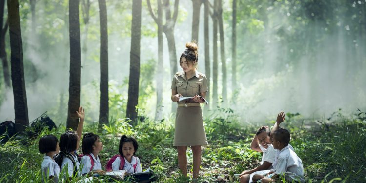 أصل اللغة البشرية