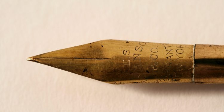 الأفكار الاساسية للسانيات البنيوية لدي سوسير De Saussure