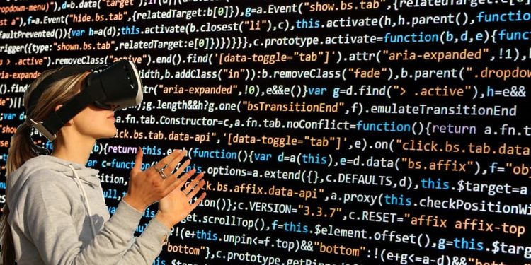 هل نحن نعيش في كون إفتراضي؟