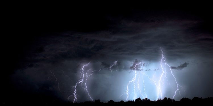 ماكسويل ومعادلاته الأربع الشهيرة