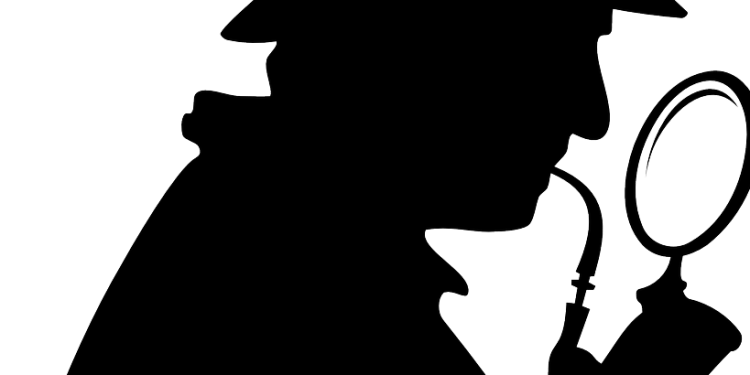 شارلوك هولمز الذي داخلنا